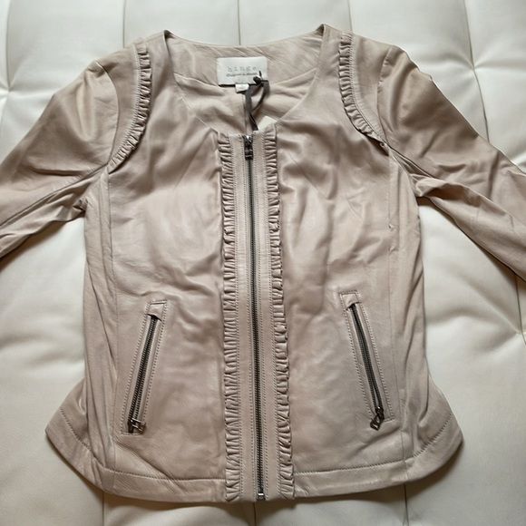 Nordstrom hinge leather jacket with ruffles trim, size s, cream color - Picture 2 of 4